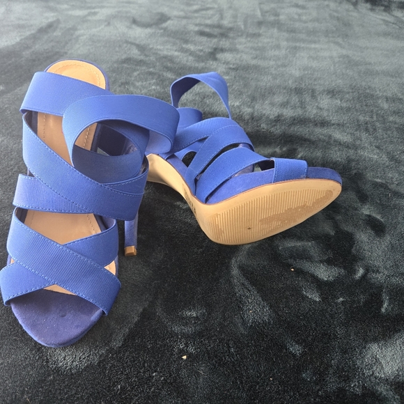 Shoes - Picture 3 of 3